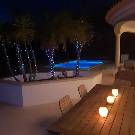 Apartamento Lovely Family Large Swimming Pool And Bar! *