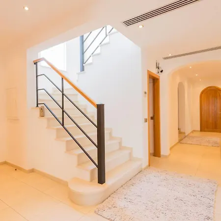 Apartamento Lovely Family Large Swimming Pool And Bar!