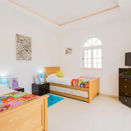 Apartamento Lovely Family Large Swimming Pool And Bar! Quarteira