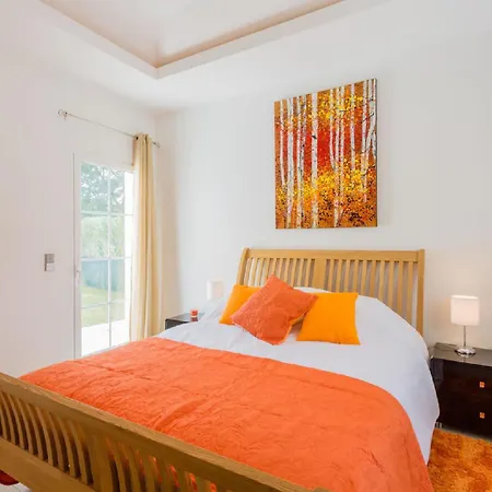 Appartement Lovely Family Large Swimming Pool And Bar! *